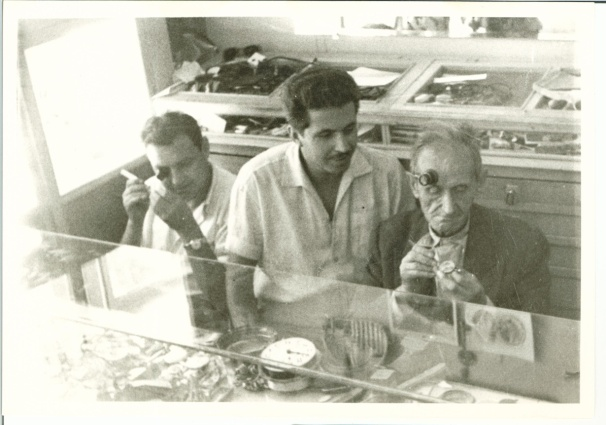KARAVITIS SQUARE LAZAROS, CHRISTOS AND NICOLAOS KARANTZAS